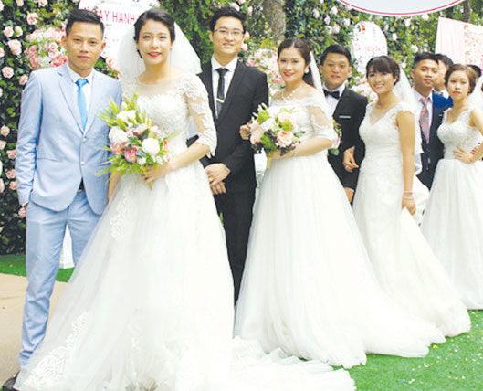 Hà Nội tổ chức đám cưới tập thể theo nếp sống văn minh cho thanh niên