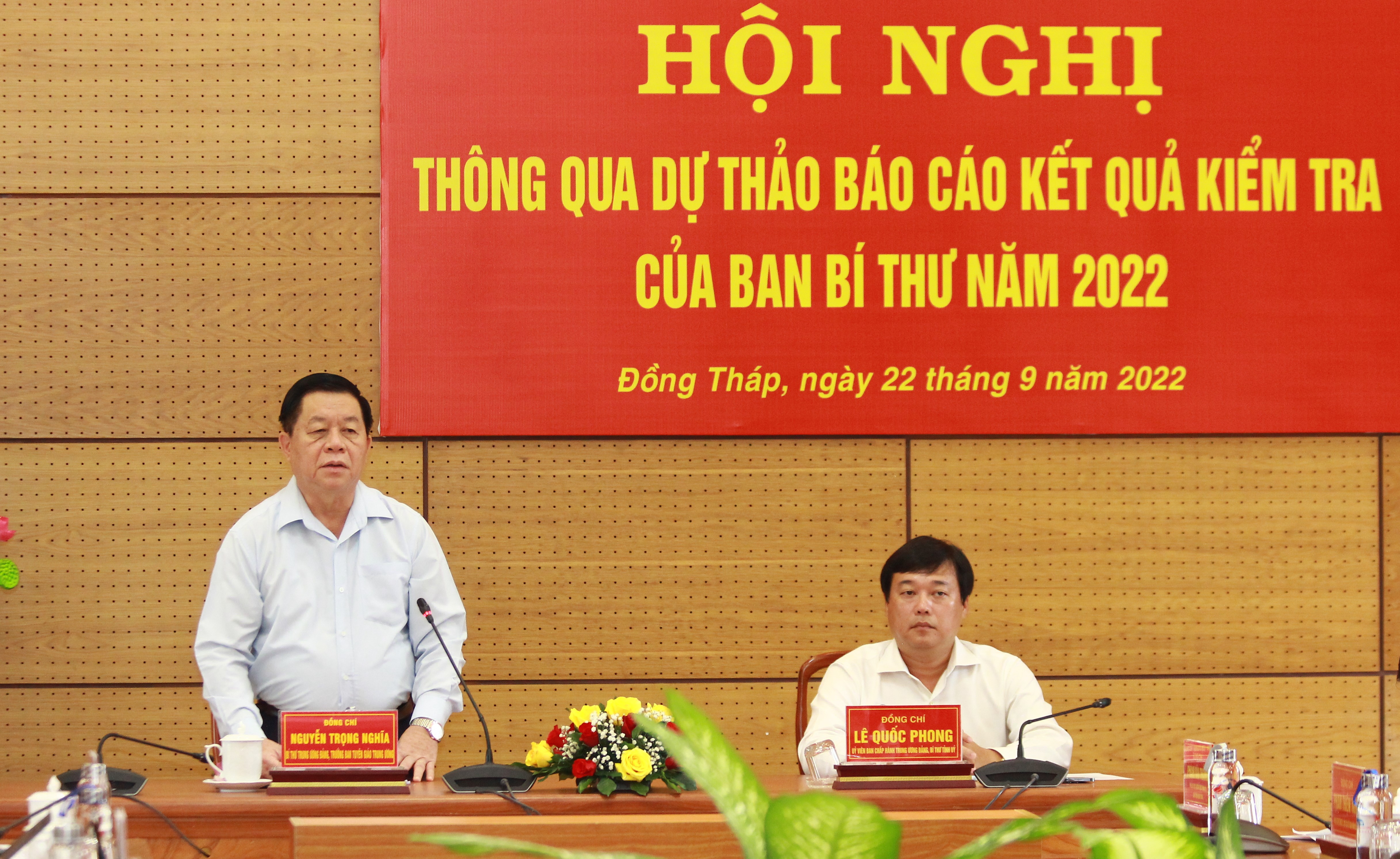 Nâng cao trách nhiệm nêu gương của người đứng đầu, cán bộ chủ chốt, đảng viên