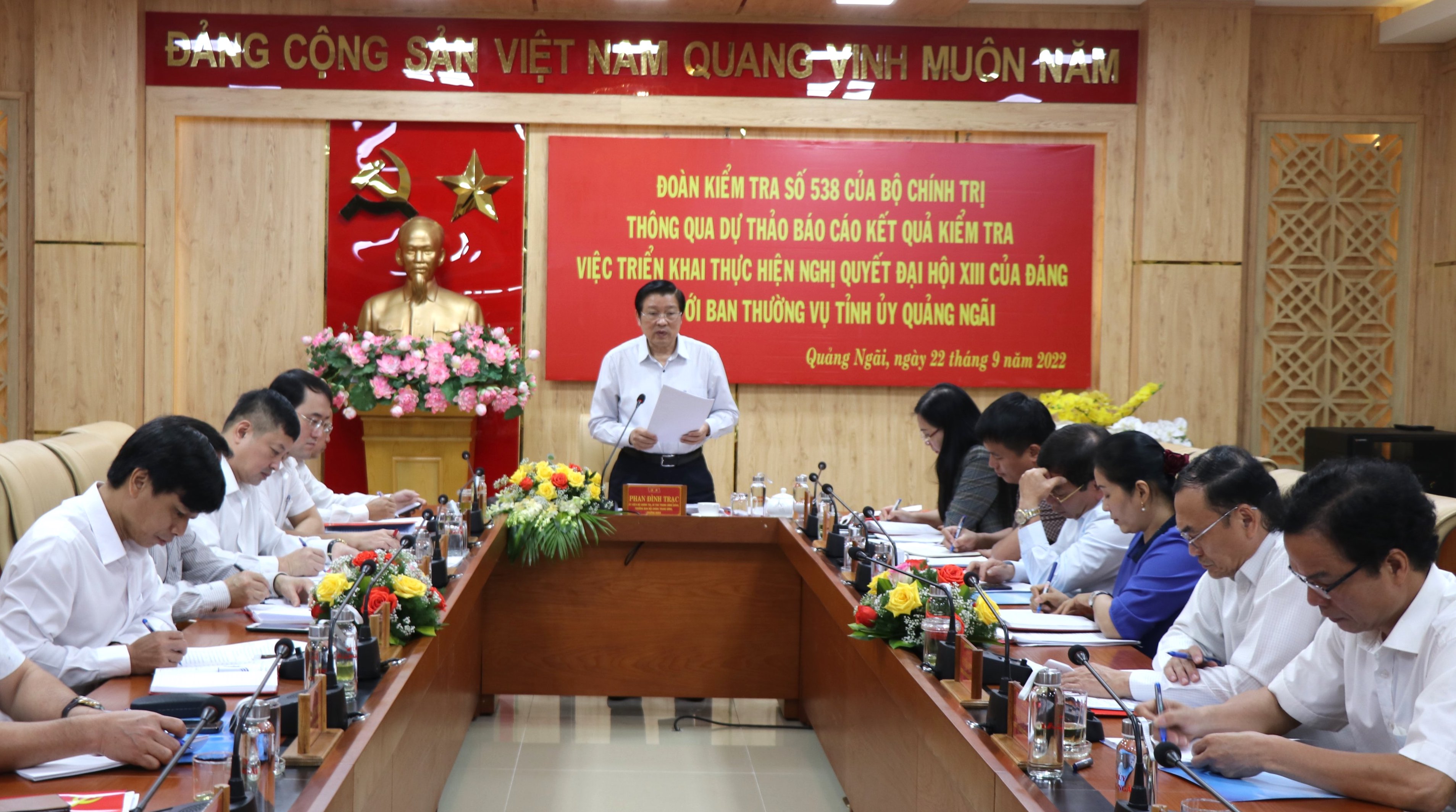 Đoàn kiểm tra của Bộ Chính trị làm việc với Ban Thường vụ Tỉnh ủy Quảng Ngãi