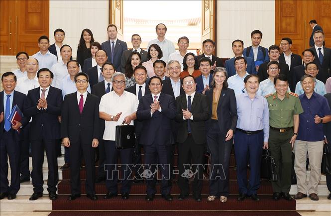 Lấy khoa học làm nền tảng, nhà khoa học là động lực, doanh nghiệp là trung tâm