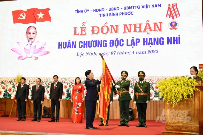 Huyện Lộc Ninh Đảng bộ, chính quyền và Nhân dân nỗ lực phát triển kinh tế- xã hội