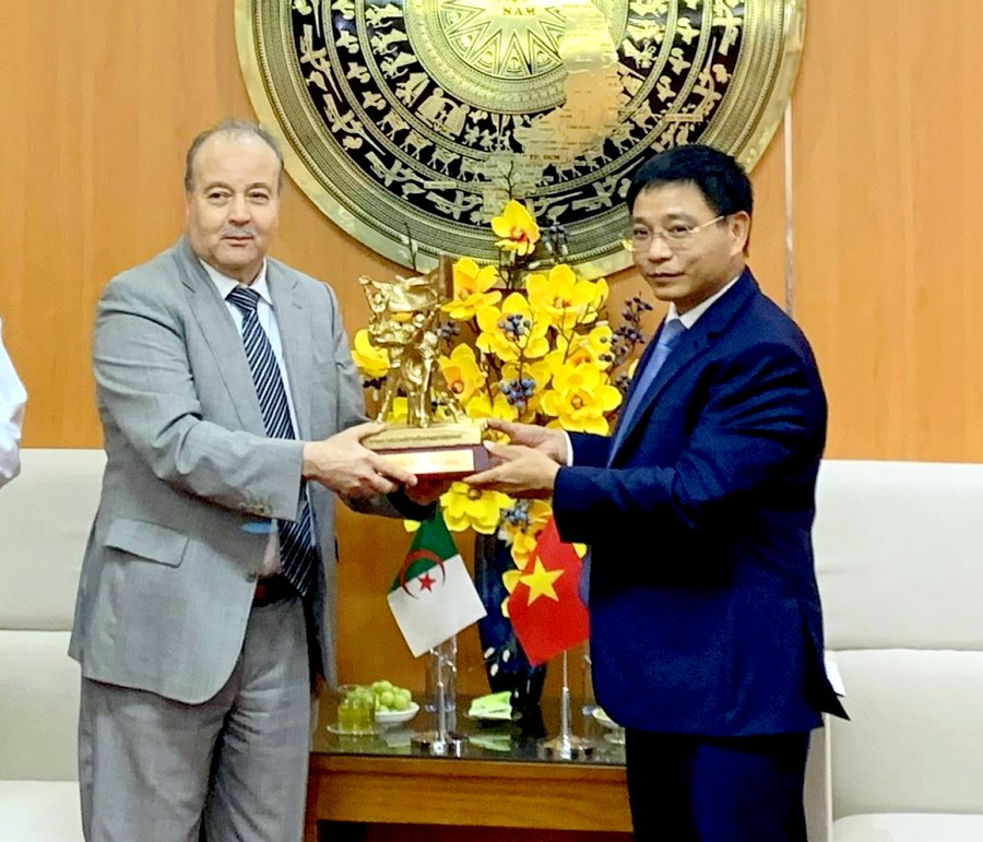 Tăng cường quan hệ hợp tác giữa Điện Biên với các địa phương của An-giê-ri