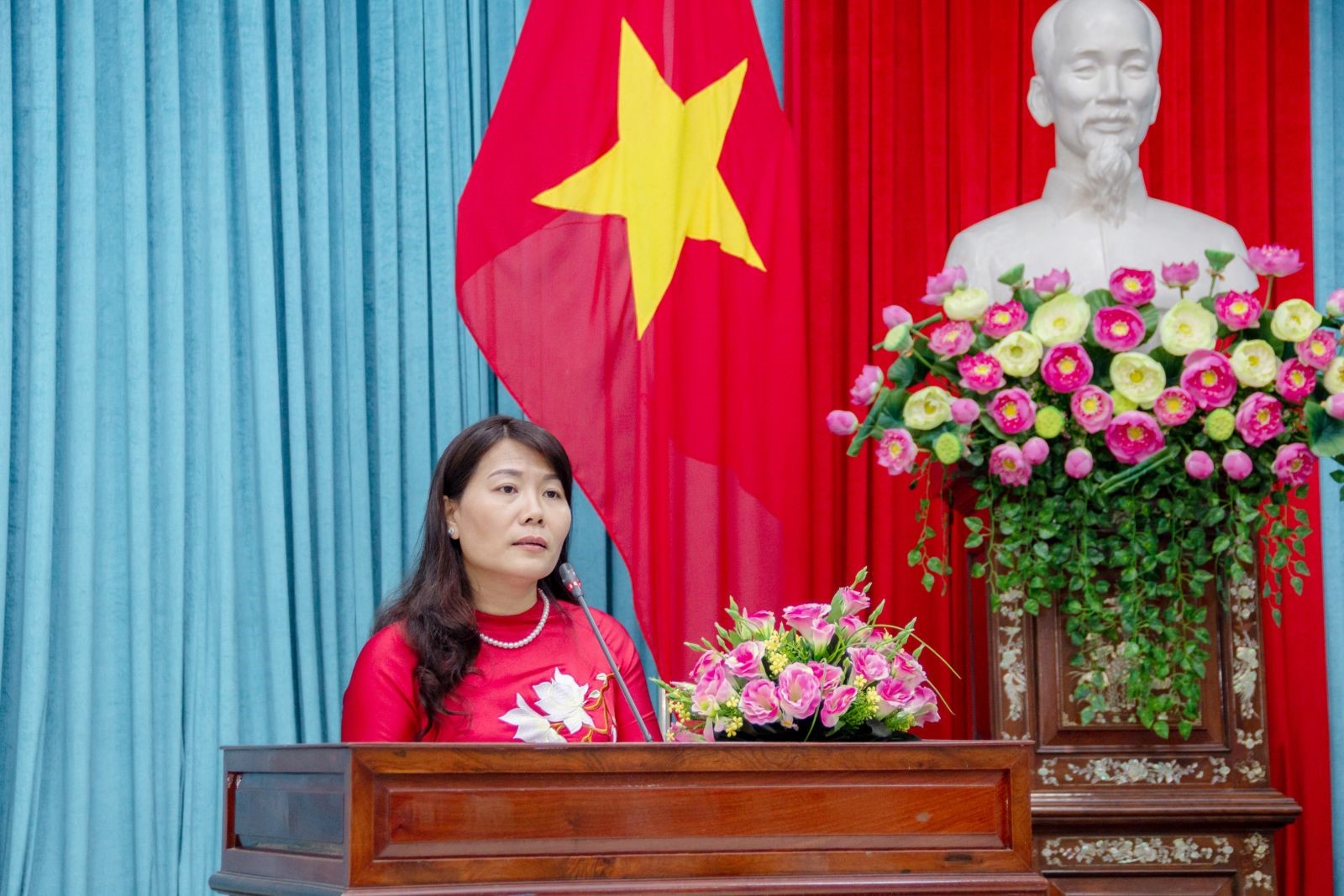 An Giang  Việc học tập và làm theo Bác Hồ ở Đảng bộ Sở Giáo dục và Đào tạo vào thực chất