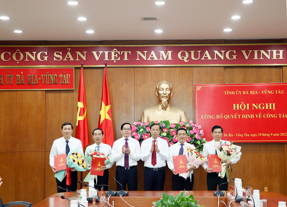 Bà Rịa- Vũng Tàu công bố các quyết định về công tác cán bộ