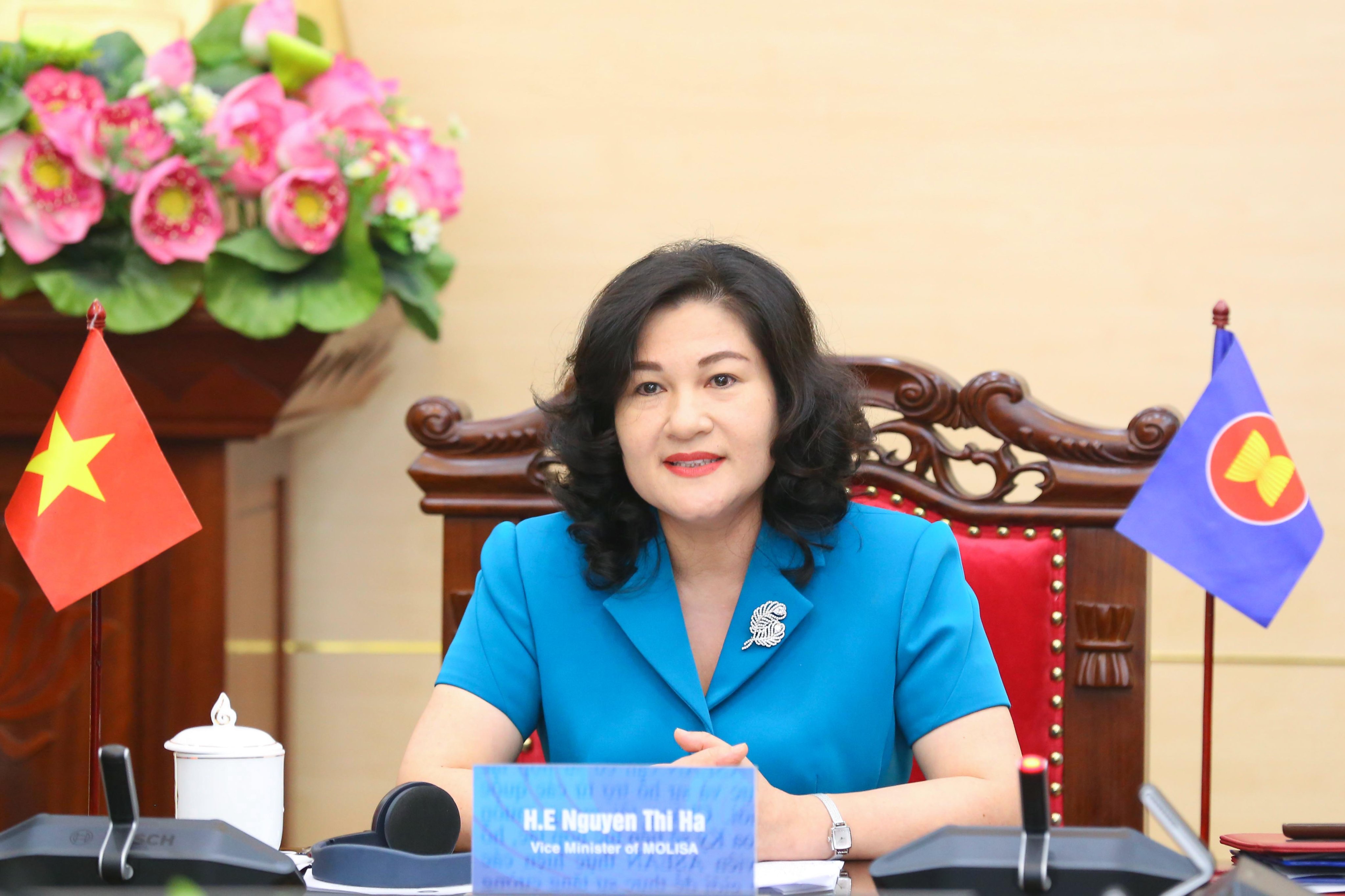 Tăng cường quyền năng kinh tế cho phụ nữ trong tương lai việc làm