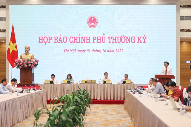 Gần 40 000 cán bộ, công chức, viên chức nghỉ việc trong 2,5 năm qua