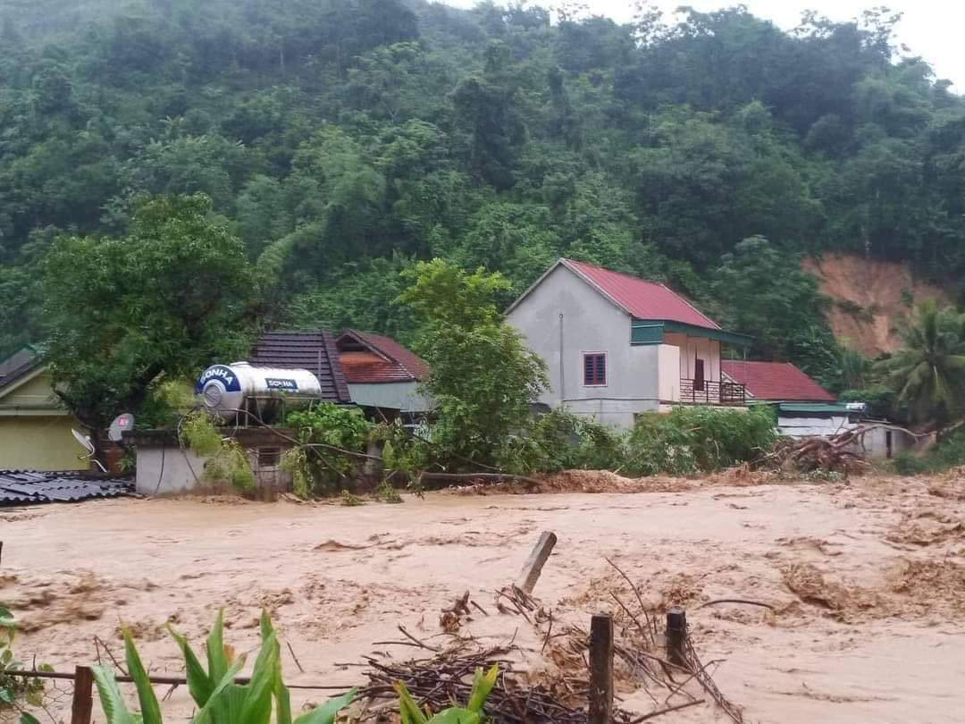Lũ quét gây thiệt hại tại Kỳ Sơn, Nghệ An