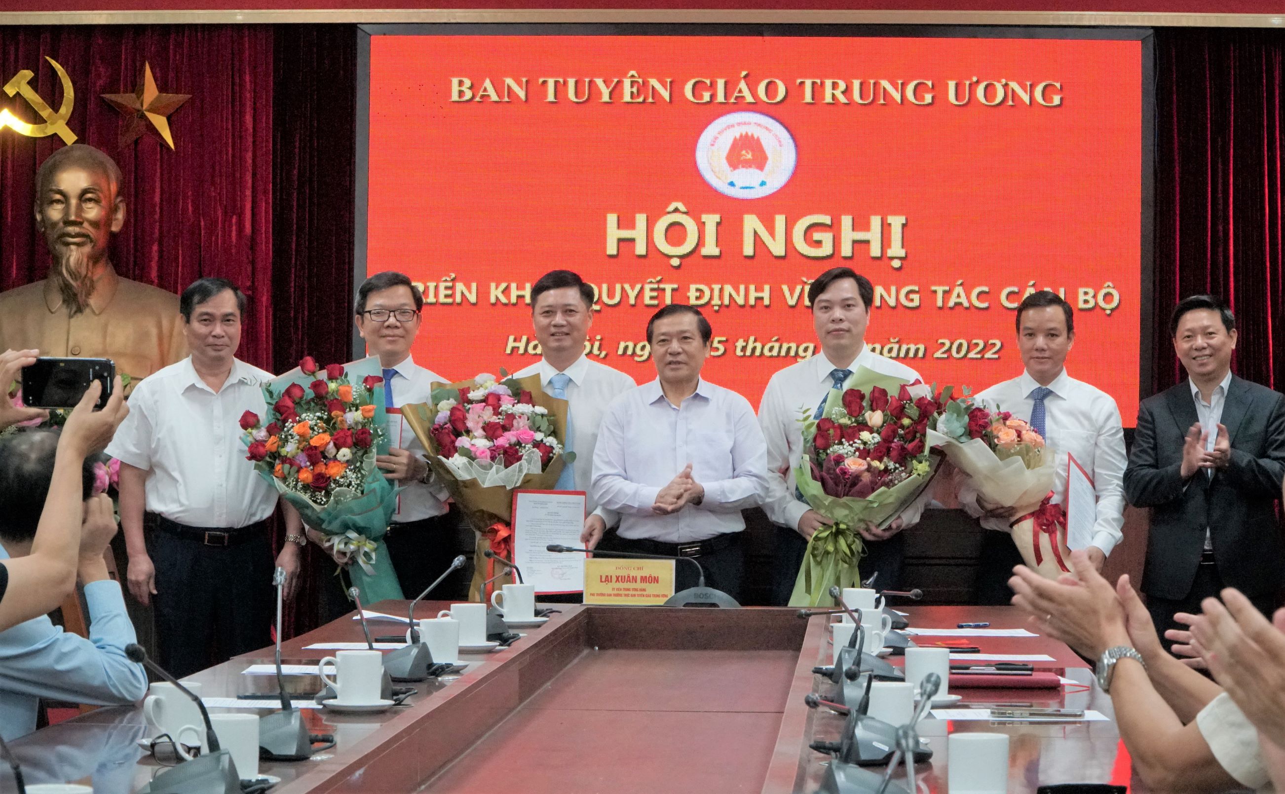 Ban Tuyên giáo Trung ương bổ nhiệm Vụ trưởng Vụ Báo chí - Xuất bản