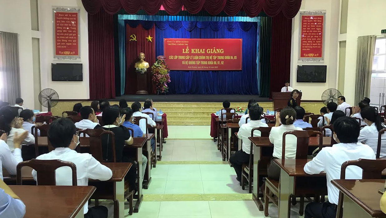 Từng bước xây dựng đội ngũ cán bộ có tâm, có tầm