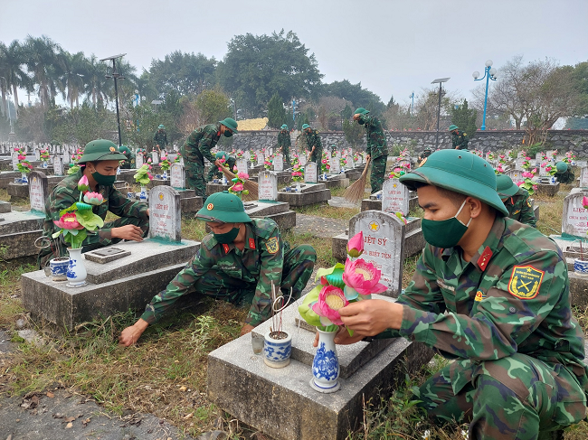 Chi đoàn một tốt, hai không, ba rèn luyện” ở Sư đoàn 324