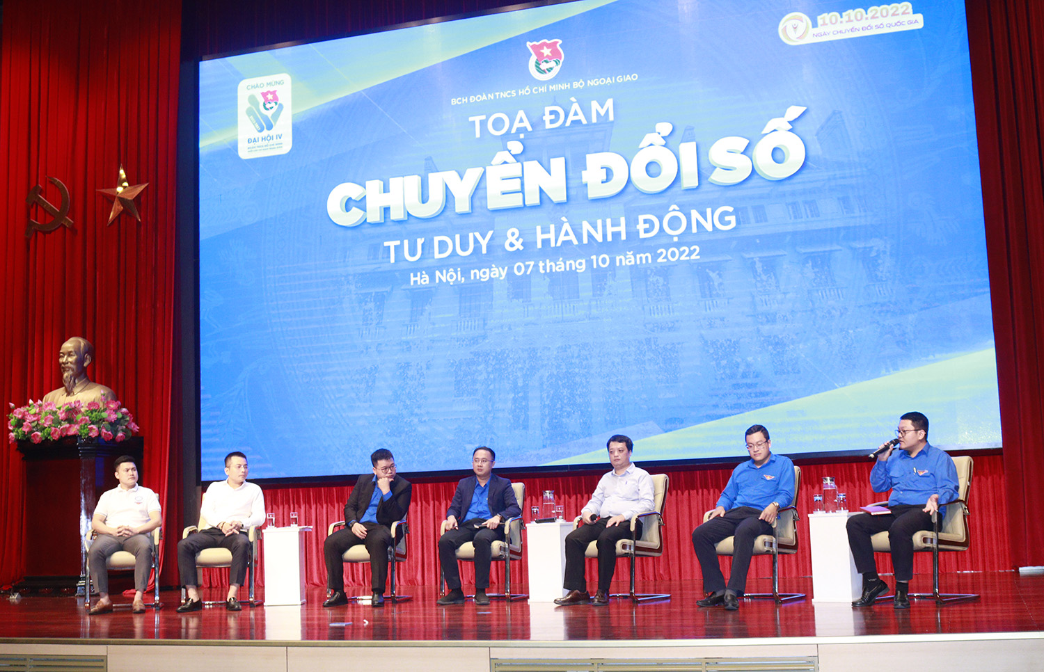 Chuyển đổi số Tư duy và hành động