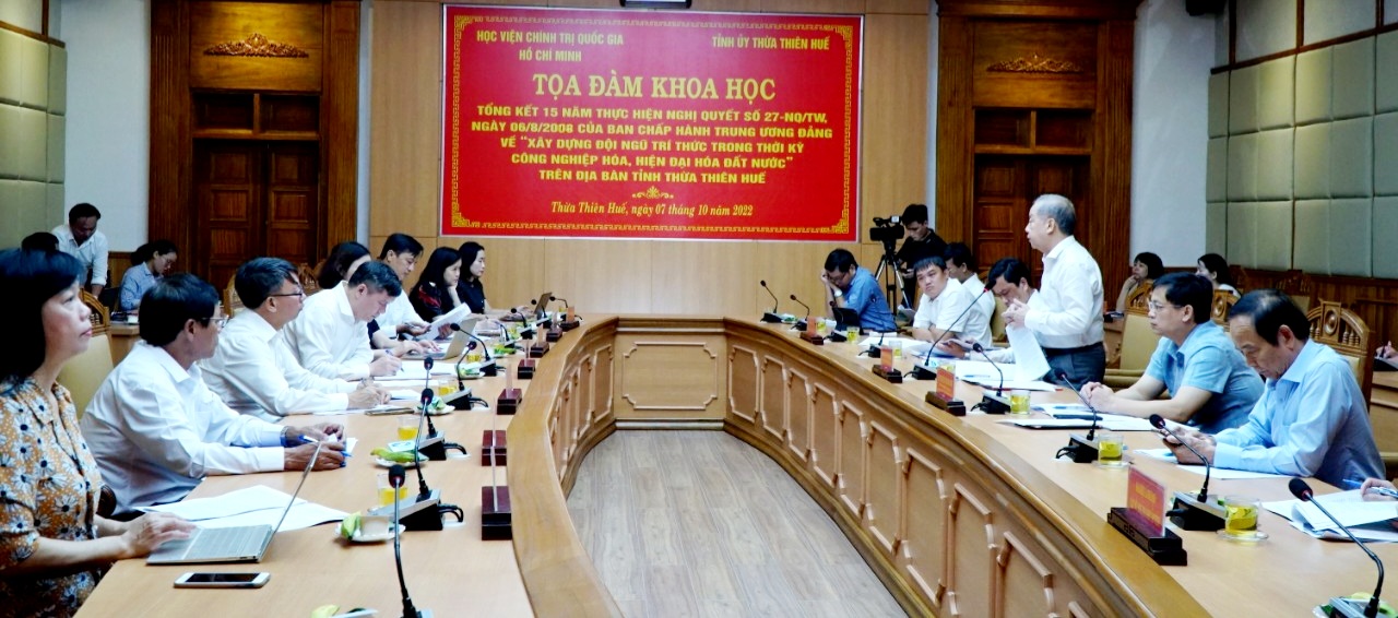 Phát huy vai trò của đội ngũ trí thức trong phát triển kinh tế - xã hội