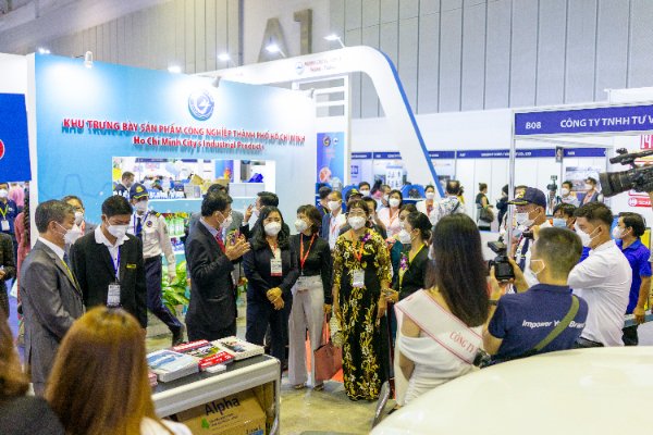 Giúp người tiêu dùng dễ dàng tiếp cận các sản phẩm uy tín, chất lượng
