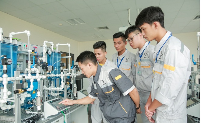 Thông tin “lao động có trình độ cao đẳng, đại học trở lên thất nghiệp chiếm tỉ lệ 30,8 ” là không chính xác