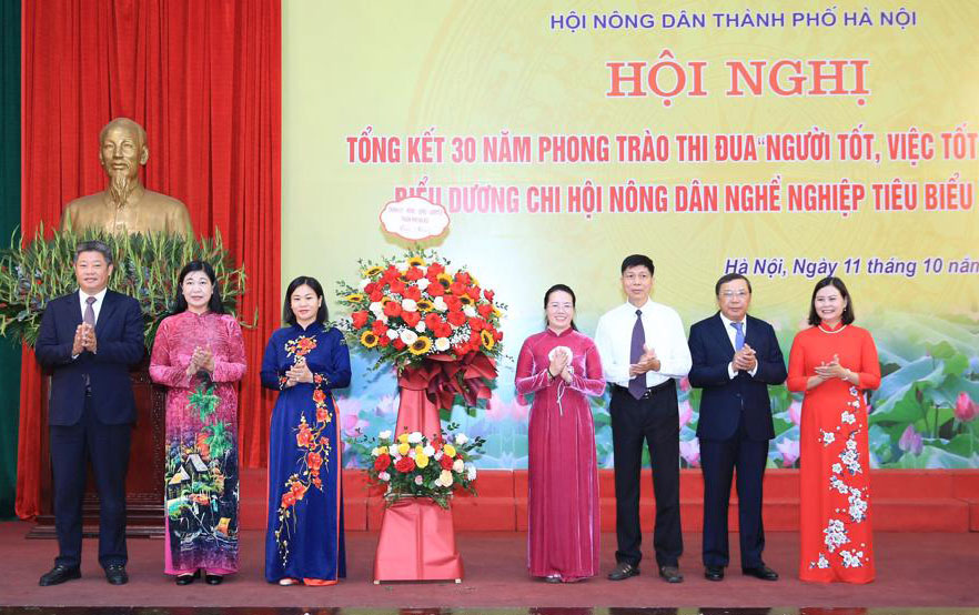 Xây dựng nông dân Thủ đô tiêu biểu cho nông dân cả nước