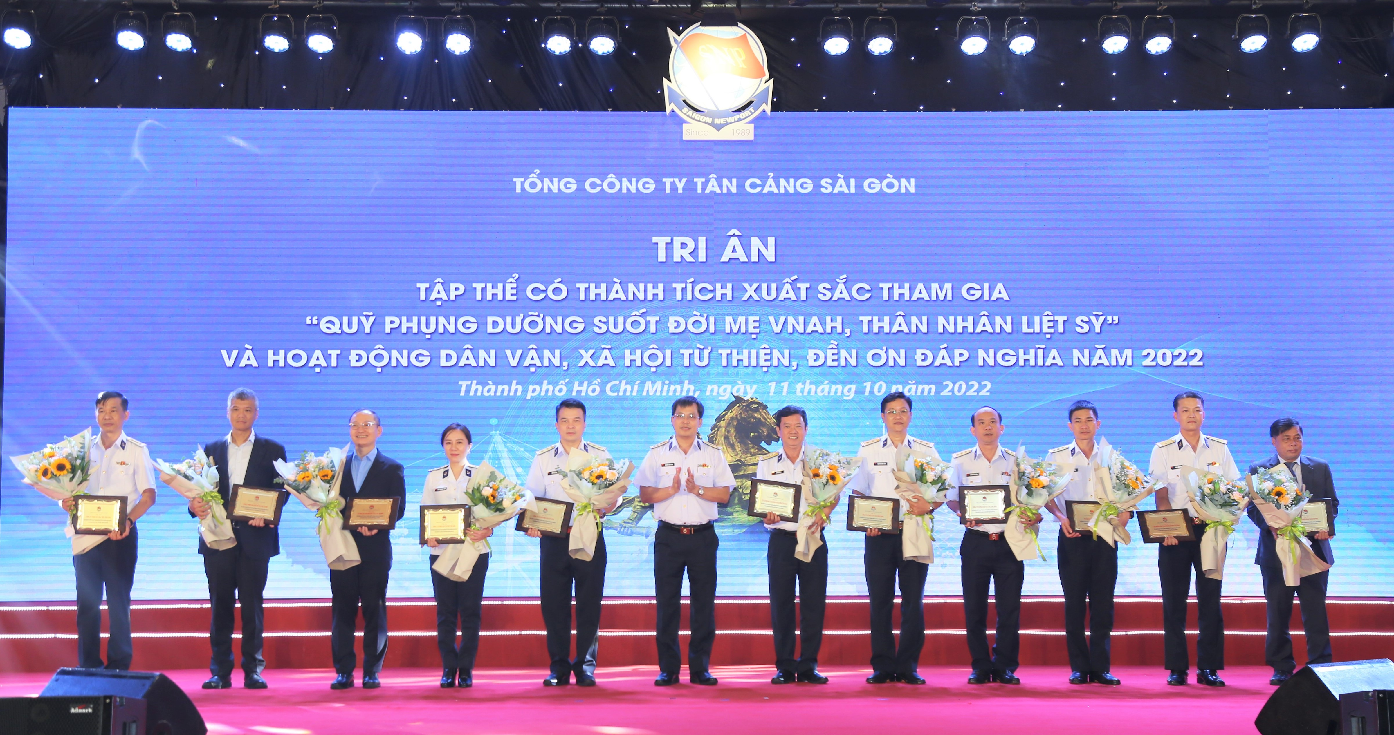 Tổng Công ty Tân Cảng Sài Gòn vinh danh 17 doanh nhân tiêu biểu