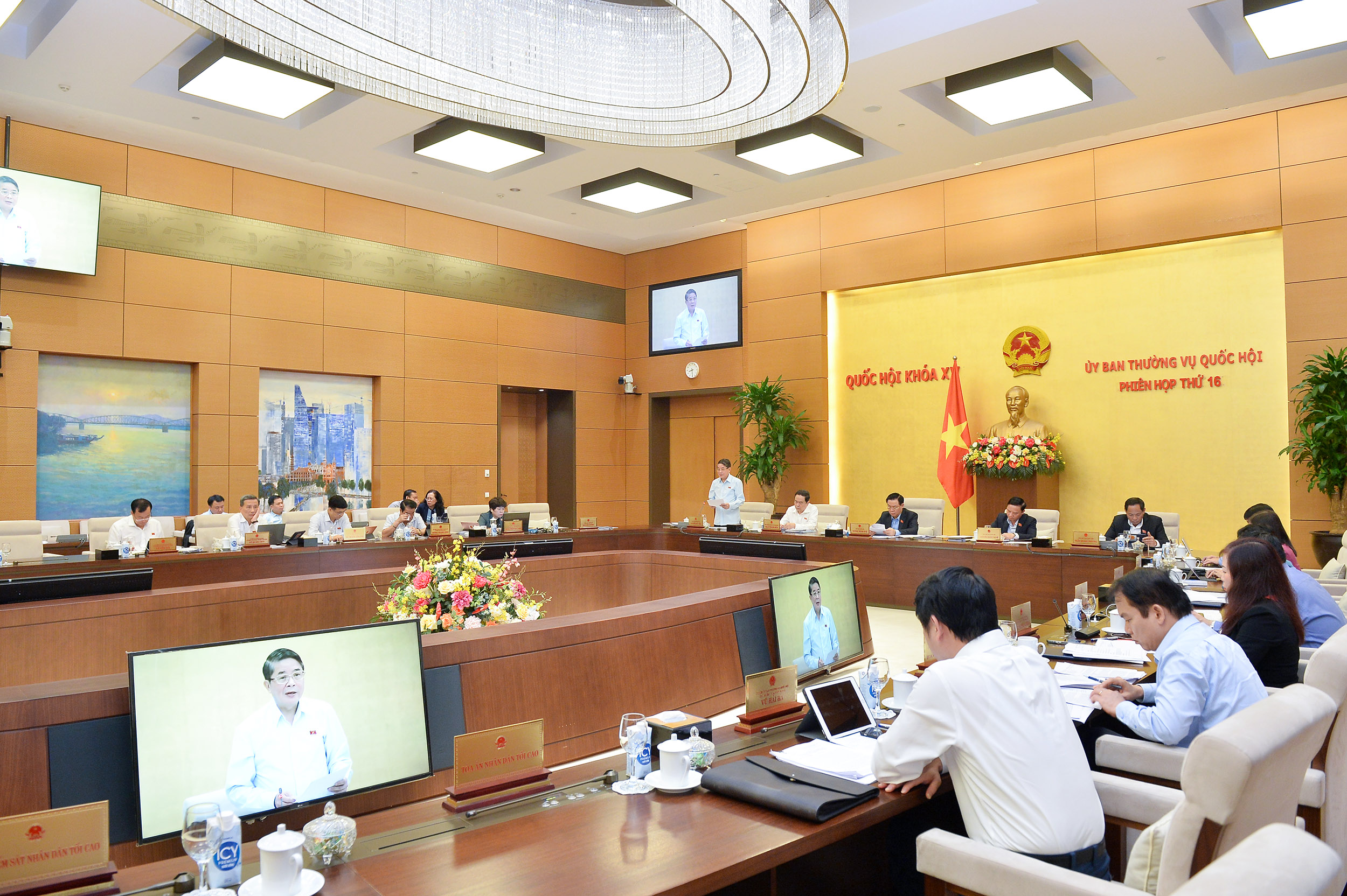 Kéo dài thời gian thí điểm cơ chế đặc thù đối với TP Hồ Chí Minh