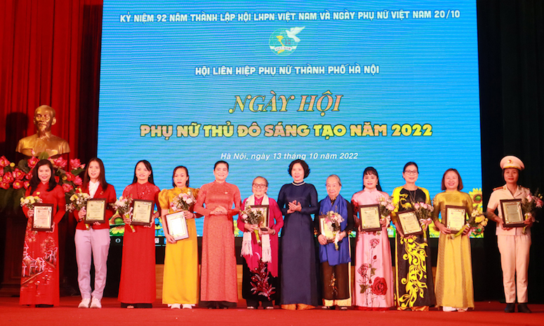 Tôn vinh phụ nữ Thủ đô tiêu biểu năm 2022