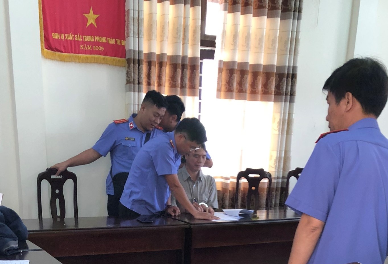 Khởi tố, bắt tạm giam Chi cục phó Chi cục Thi hành án dân sự Đà Lạt