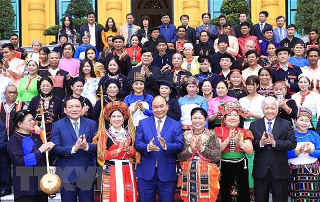 Biểu dương, tôn vinh người có uy tín tiêu biểu của 54 dân tộc Việt Nam