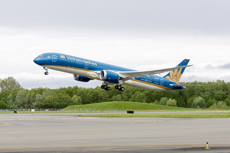 Vietnam Airlines điều chỉnh kế hoạch bay do ảnh hưởng bão số 5