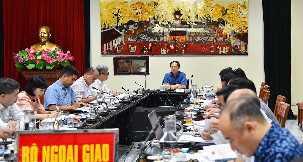 Xây dựng Đảng bộ Bộ Ngoại giao trong sạch, vững mạnh