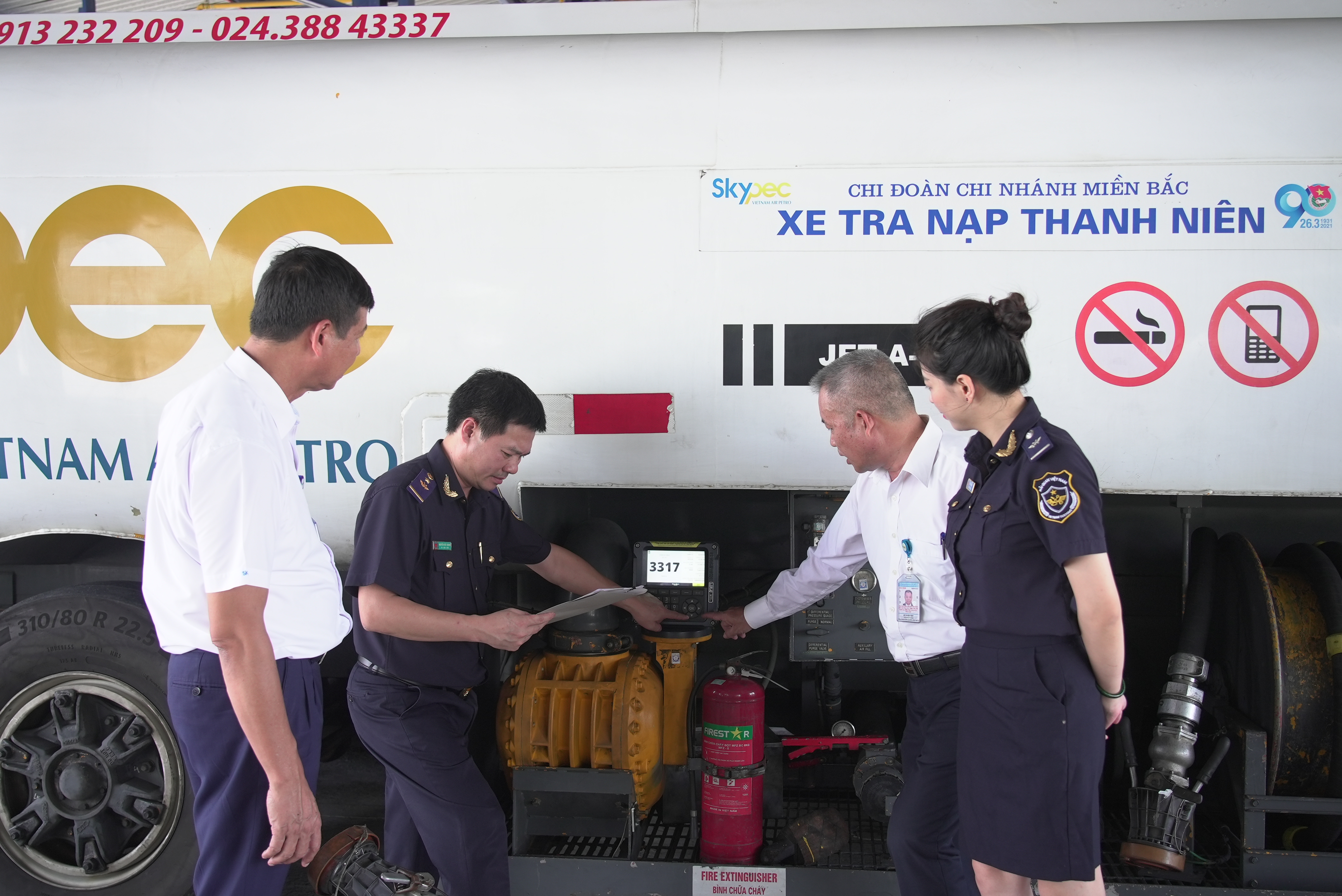 Quy định lắp thiết bị đo xăng điện tử không ảnh hưởng đến nhập khẩu xăng dầu