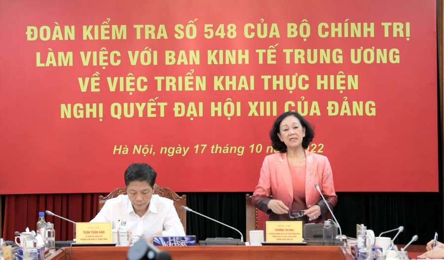 Đoàn kiểm tra của Bộ Chính trị làm việc với Ban Kinh tế Trung ương