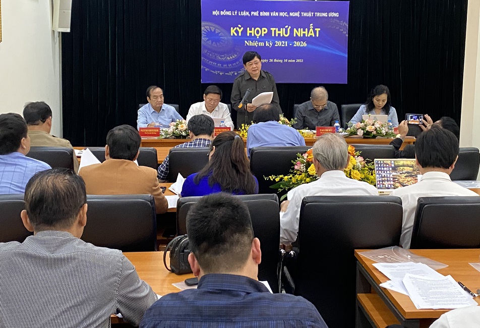 Kỳ họp thứ nhất Hội đồng Lý luận, phê bình văn học, nghệ thuật Trung ương khóa V