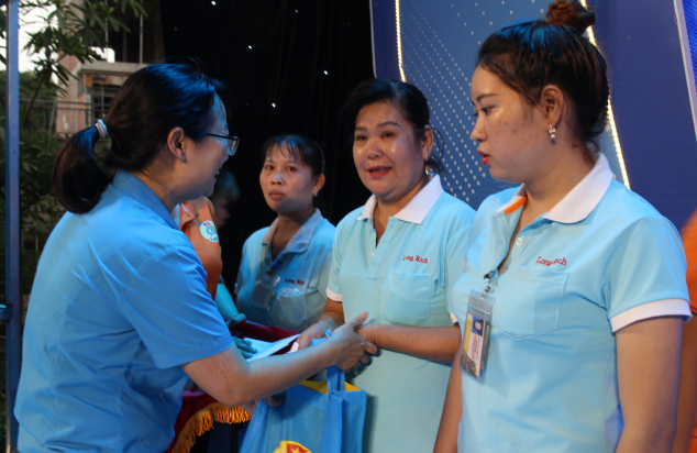 “Giờ thứ 9” Sân chơi bổ ích, ý nghĩa cho công nhân