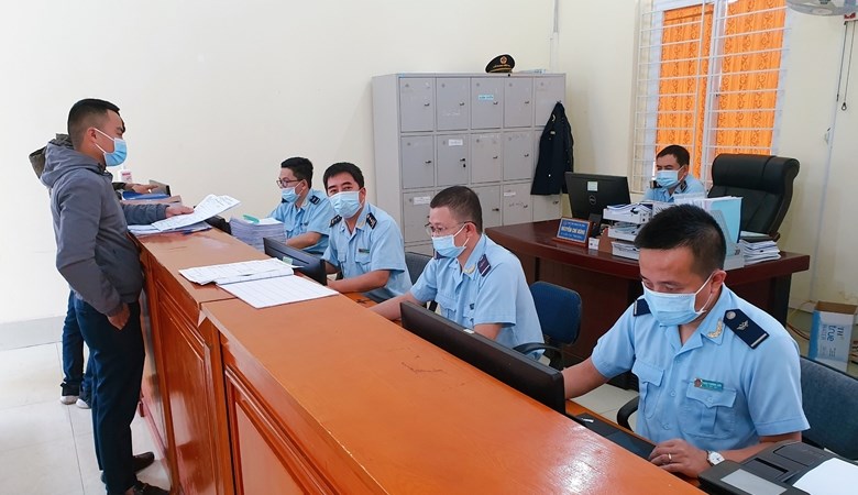 Hải quan Hà Tĩnh thu ngân sách vượt mốc 8000 tỷ đồng