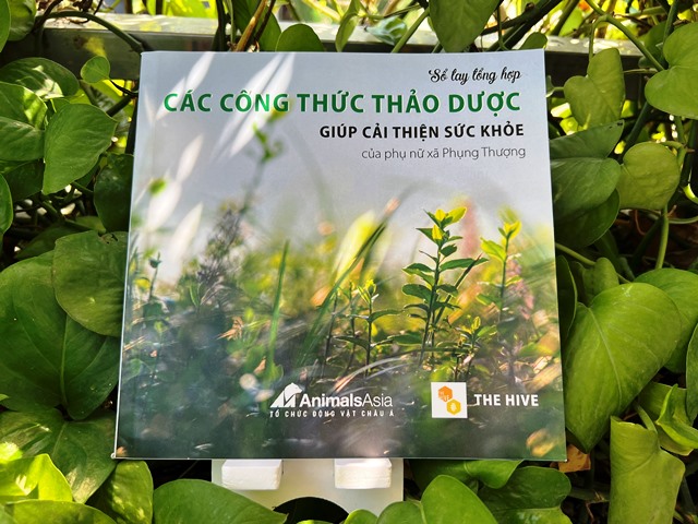 Ra mắt “Sổ tay các công thức thảo dược”
