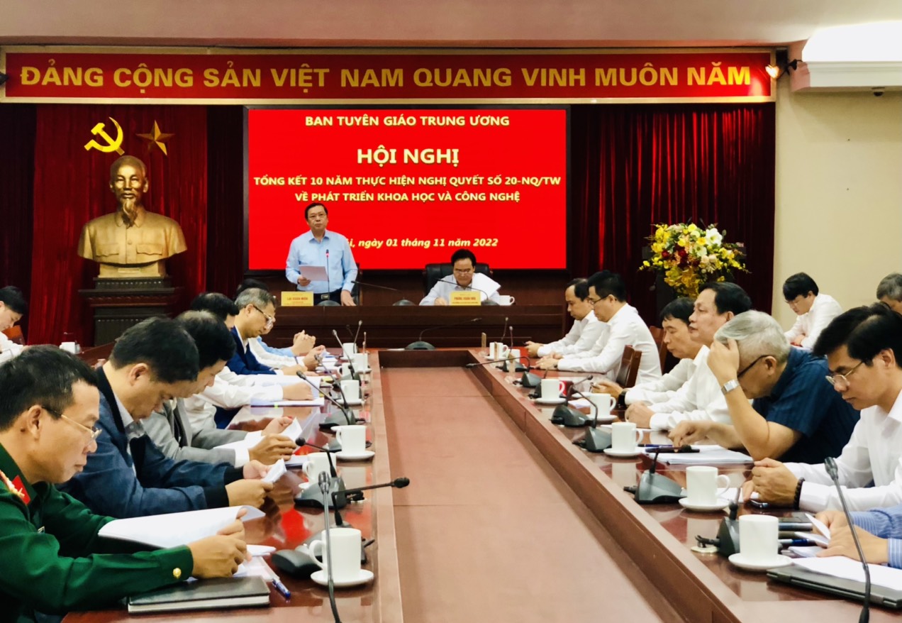 Đầu tư nguồn lực thúc đẩy, phát triển khoa học và công nghệ