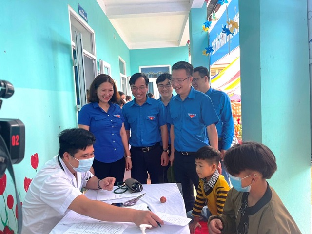 Áo xanh “thắp lửa” các vùng quê Yên Bái