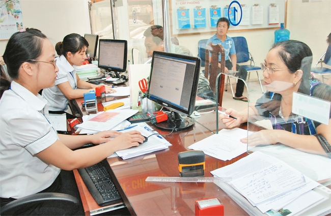 Mừng, lo chuyện tăng lương