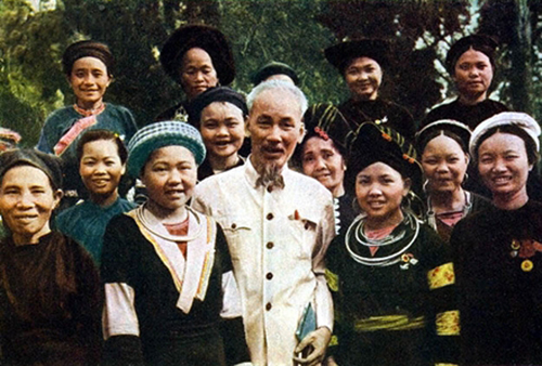 Nâng cao đời sống đồng bào các dân tộc thiểu số theo di huấn của Chủ tịch Hồ Chí Minh