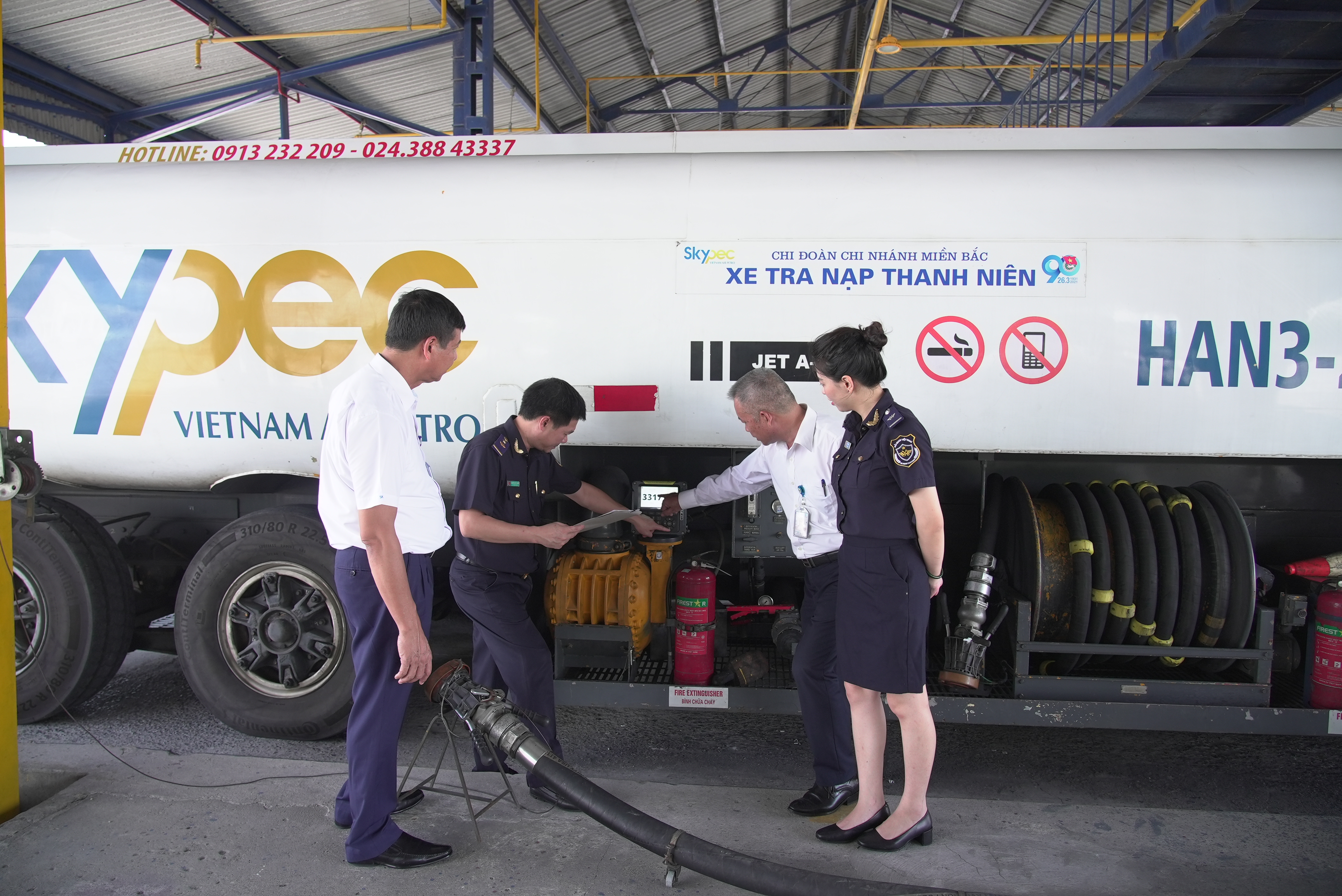 Chưa có báo cáo chi phí đưa xăng dầu từ nước ngoài về của các thương nhân đầu mối