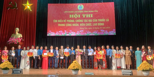 Nâng cao nhận thức và hành động trong tổ chức và thực hiện Luật Phòng chống tác hại của thuốc lá