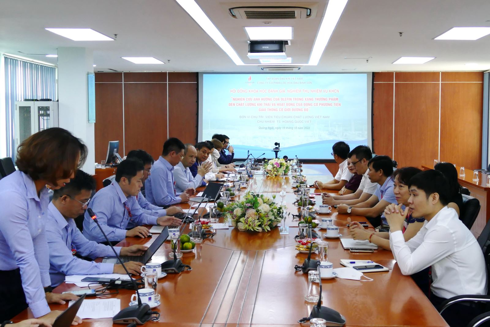 BS  Nghiệm thu đề tài KHCN về Olefin trong xăng thương phẩm
