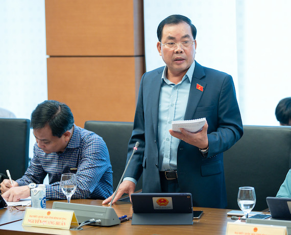 Có nên tiếp tục duy trì Quỹ bình ổn giá xăng dầu