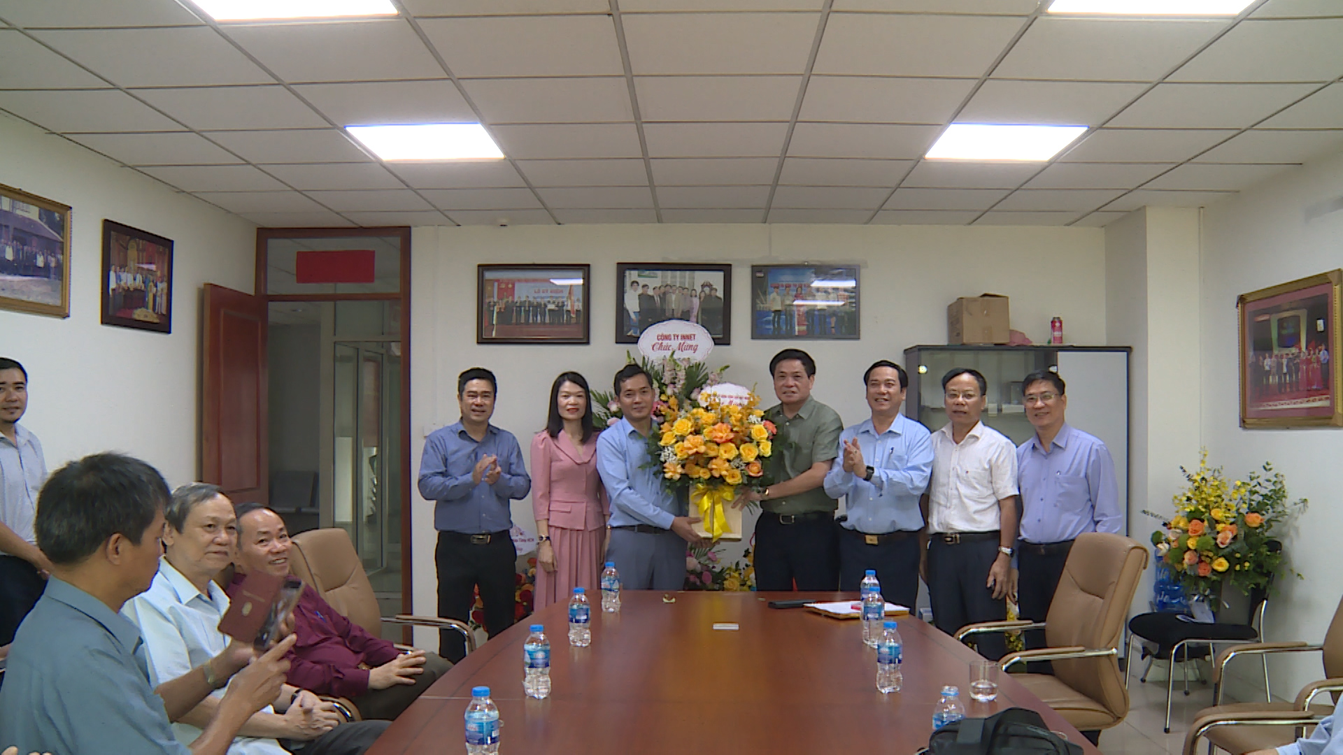Trao Kỷ niệm chương Vì sự nghiệp Báo điện tử ĐCSVN cho Tổng giám đốc Tập đoàn công nghệ Thành Nam