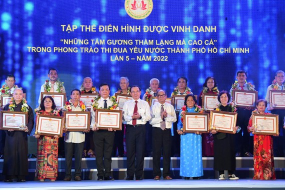 Tuyên dương 101 tấm gương thầm lặng mà cao cả