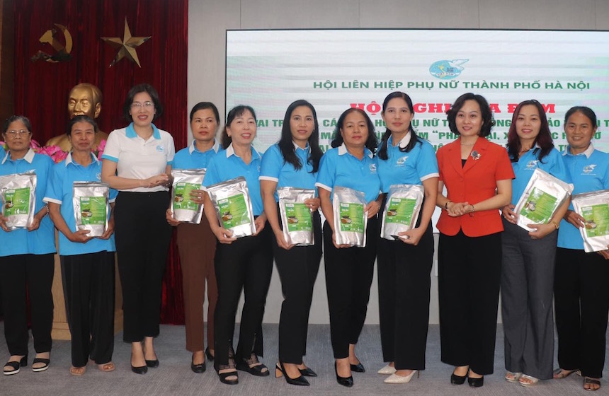 “Vai trò của các cấp Hội phụ nữ trong công tác bảo vệ môi trường”
