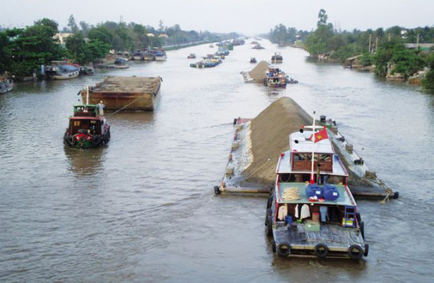 Khuyến khích phát triển giao thông vận tải đường thủy nội địa