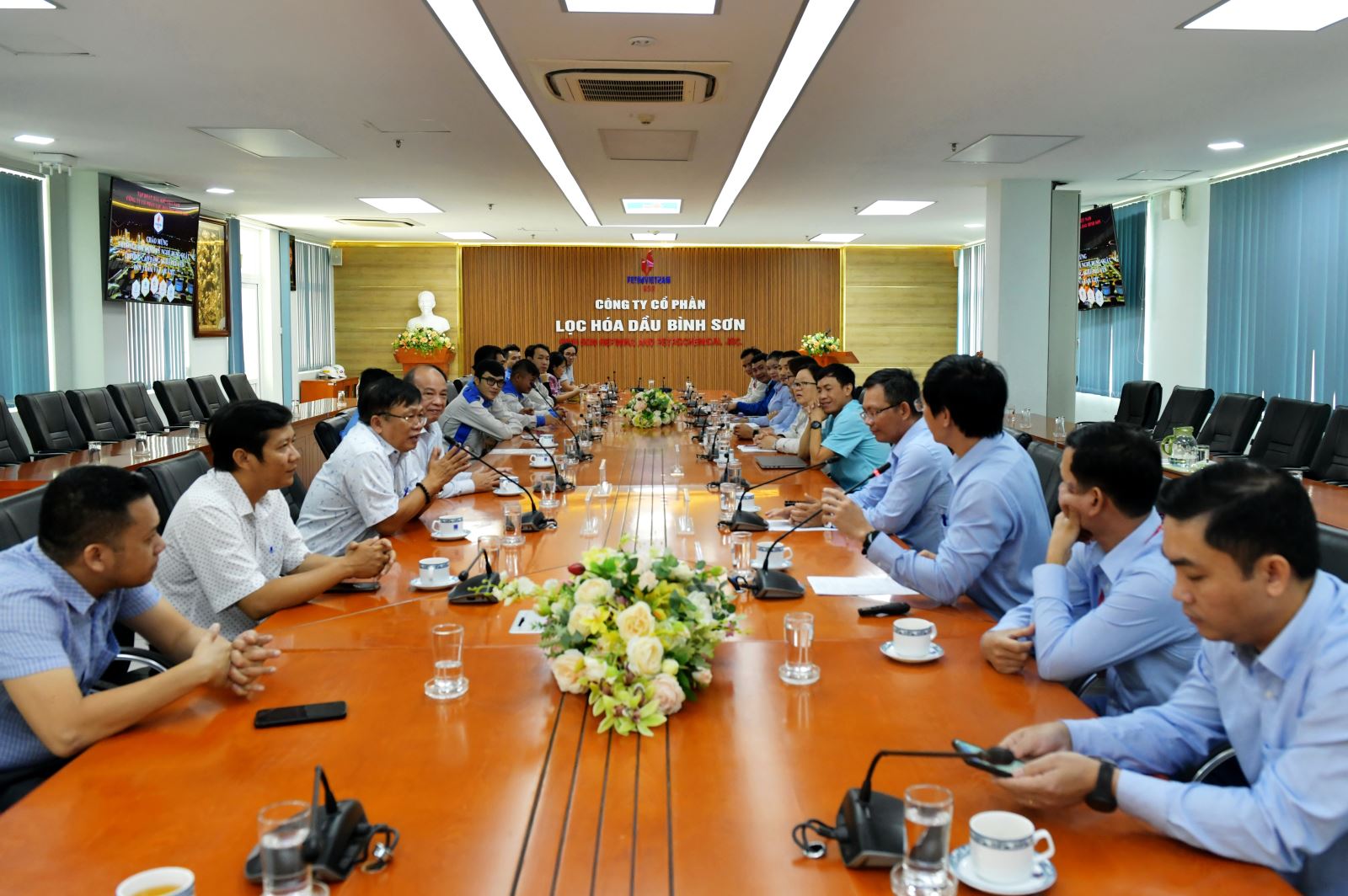 Trường Cao đẳng Kỹ nghệ Dung Quất và Cao đẳng nghề Phú Yên thăm và làm việc tại BSR