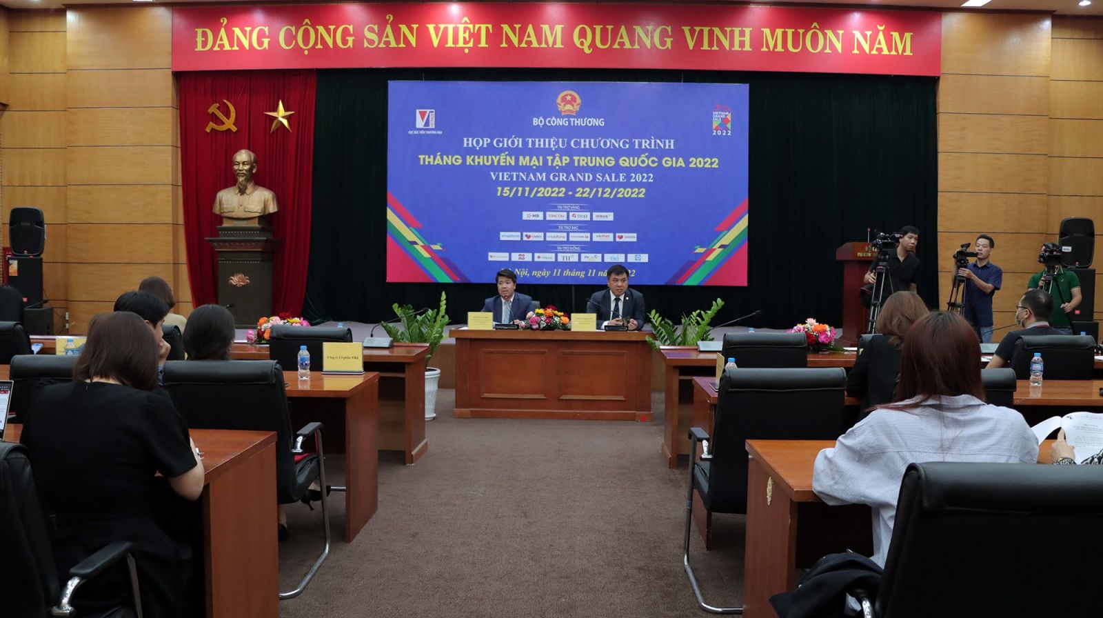 Hàng hóa giảm mạnh trong Tháng khuyến mại tập trung quốc gia