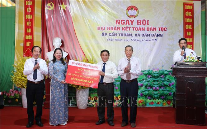 Sức mạnh đại đoàn kết tạo động lực đưa đất nước vượt qua khó khăn