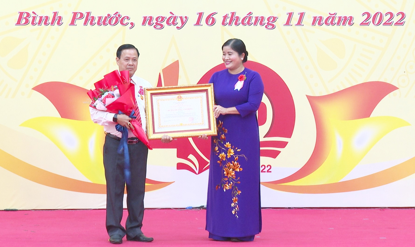 Bình Phước tuyên dương nhà giáo tiêu biểu