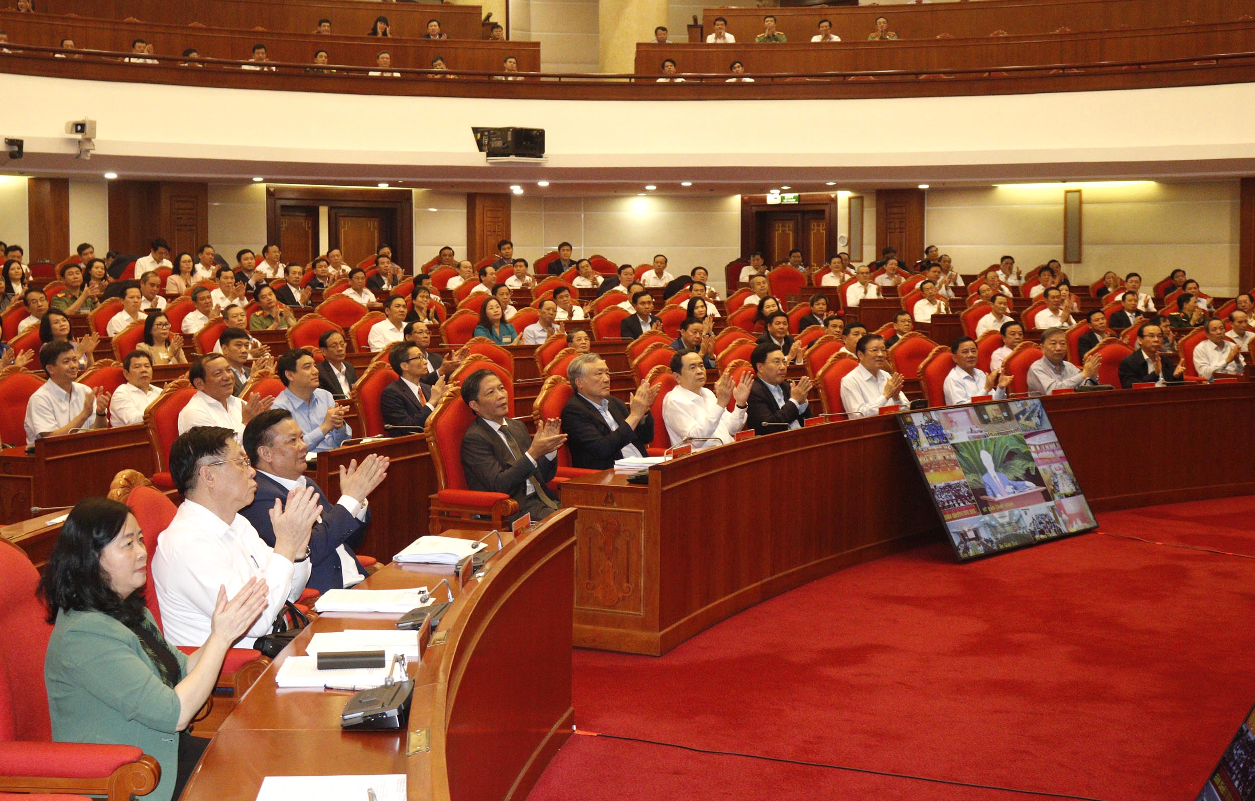 Hội nghị quán triệt, triển khai Nghị quyết về phát triển vùng Bắc Trung Bộ và duyên hải Trung Bộ