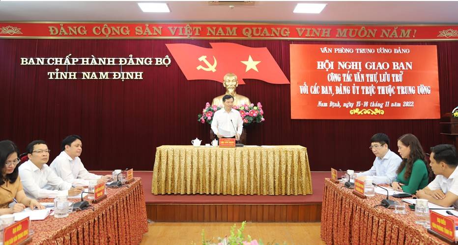 Nâng cao hiệu quả công tác văn thư, lưu trữ của Đảng
